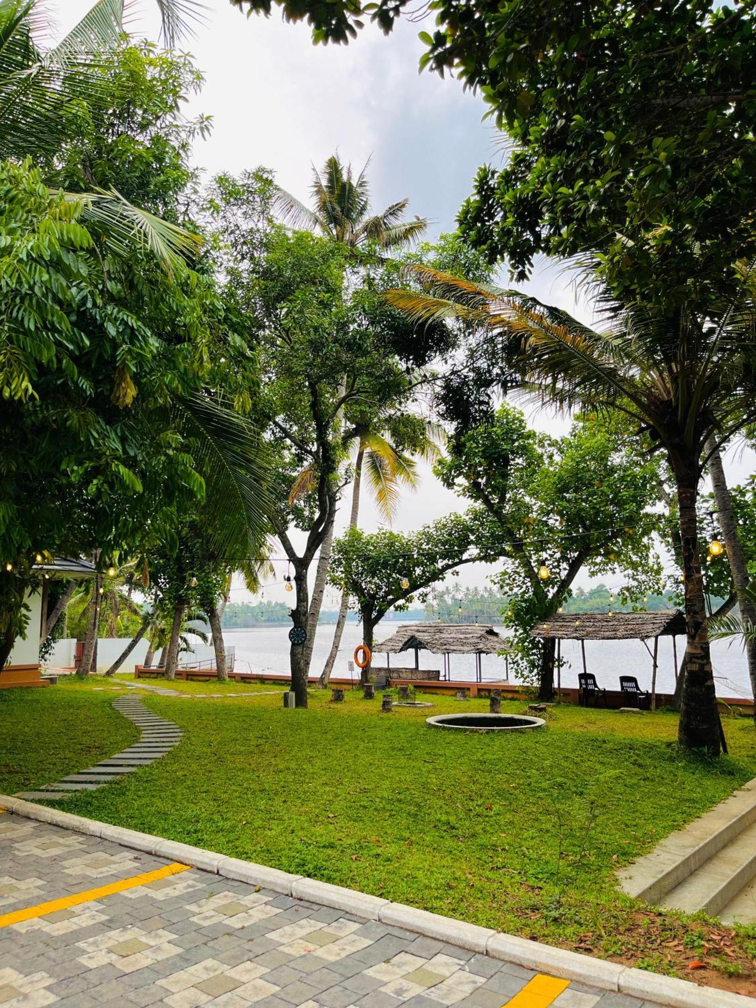 Waterfront By Palmyra Coulão Exterior foto